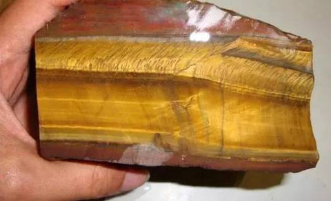 The benefits and identification method of tiger's eye stone