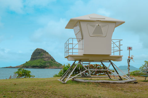 Kualoa beach park with view of chinamans hat island