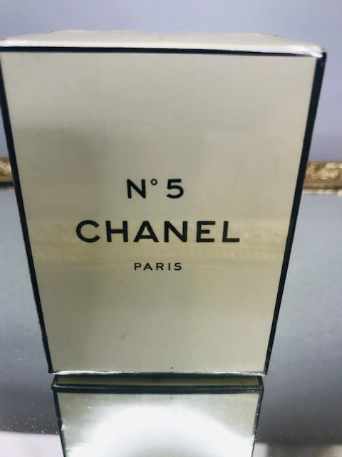 Chanel no 19 extrait 14 ml. Rare original 1970s edition. Sealed