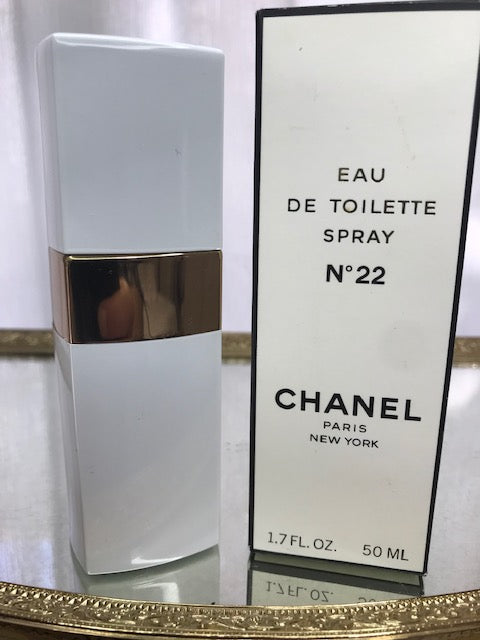Chanel Perfumes 1958 N22  Perfumes  Advertisement