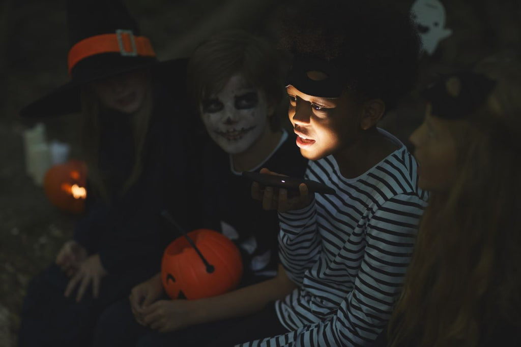 Raconter des histoires effrayantes Halloween