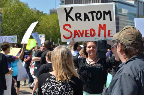 Kratom Saved Me Poster