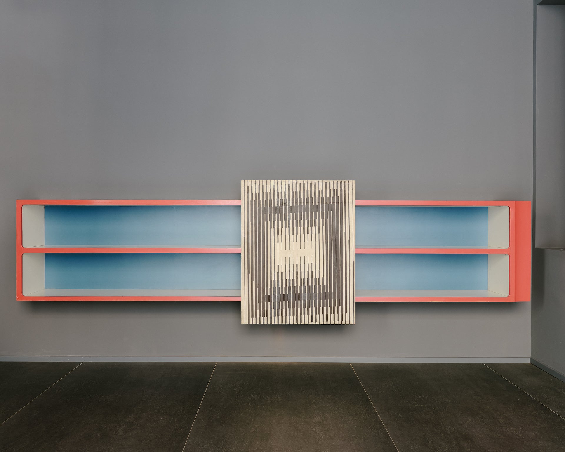 Large Wall Unit/ Renato e Luigi Manzoni, 1958/ Lacquered wood, neon/ Courtesy of Galleria Rossella Colombari