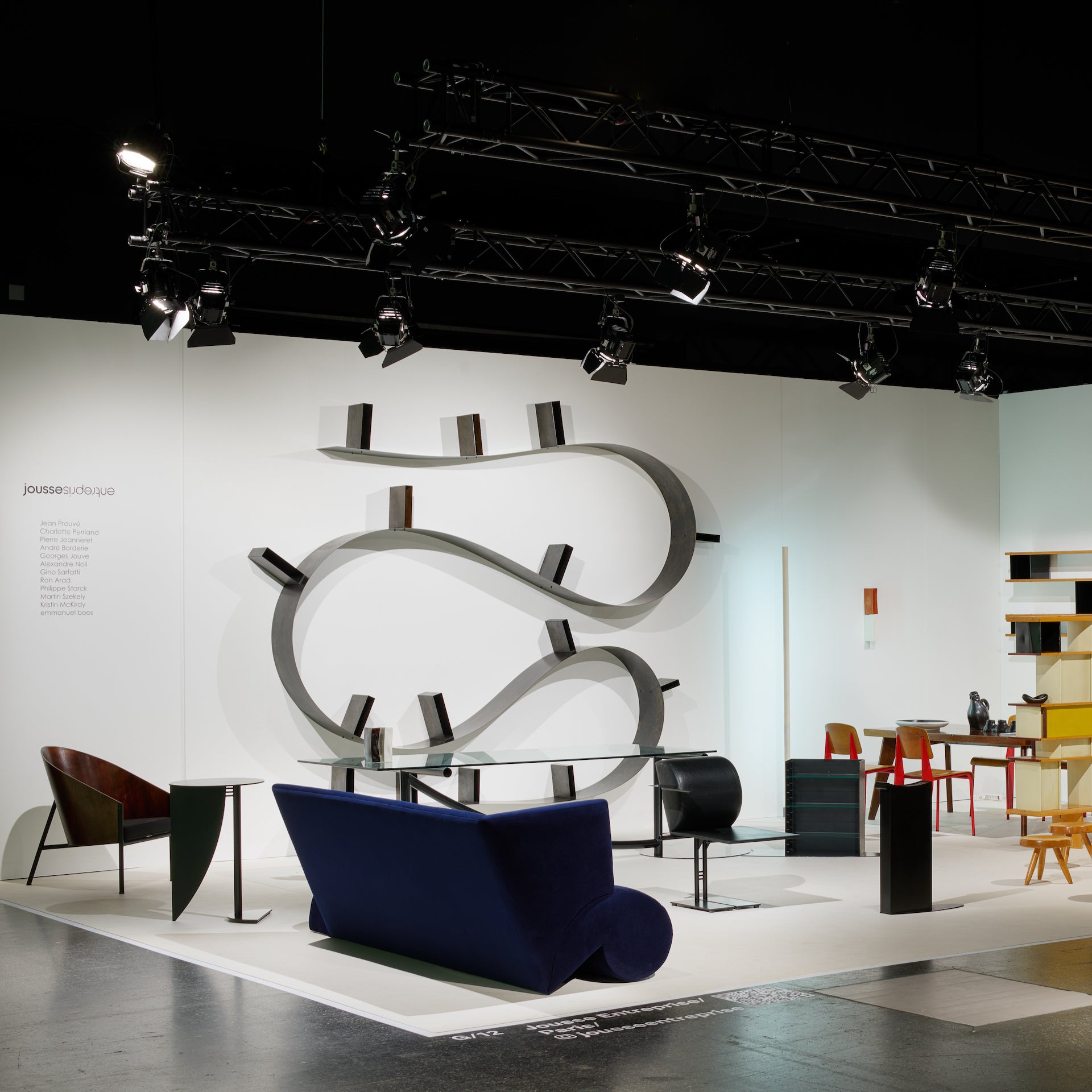 Jousse Entreprise at Design Miami/ Basel 2023, featuring late 20th-century works by Ron Arad, Philippe Starck, and Martin Szekely alongside mid-century works by Charlotte Perriand and Jean Prouvé. Photo © James Harris for Design Miami/ Basel