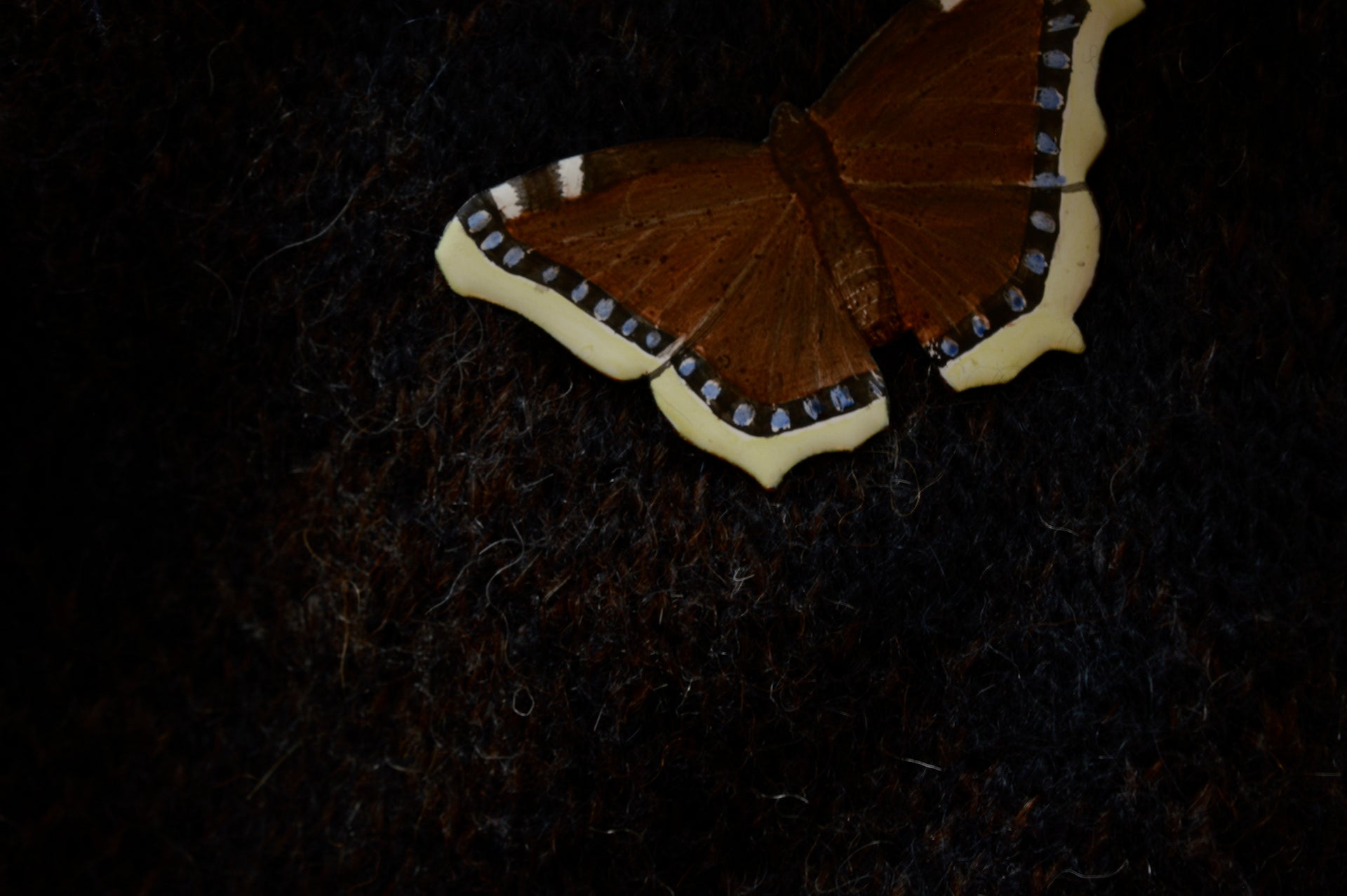 Flutter by Jutta Klingebiel, on view now at Ornamentum Gallery. Photo © Ornamentum
