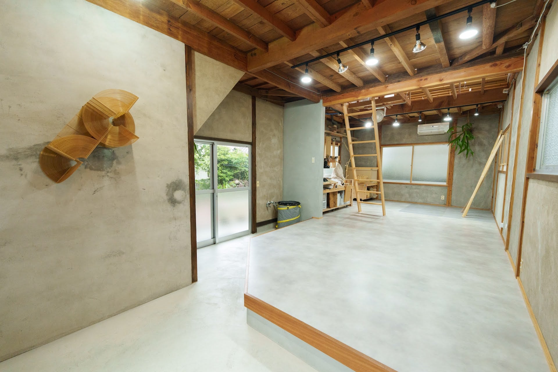 Osamu Yokoyama's studio. Photo © Takuro Kawamoto.