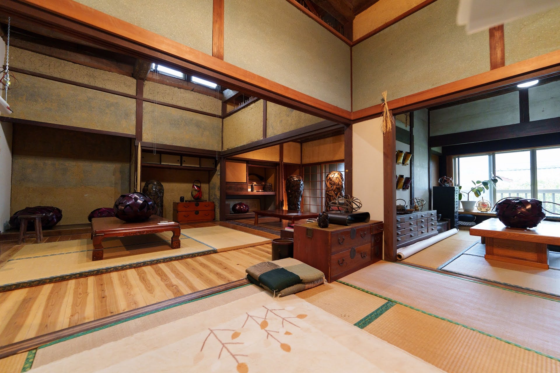 Yonezawa Jirō's showroom in Oita. Photo © Takuro Kawamoto.