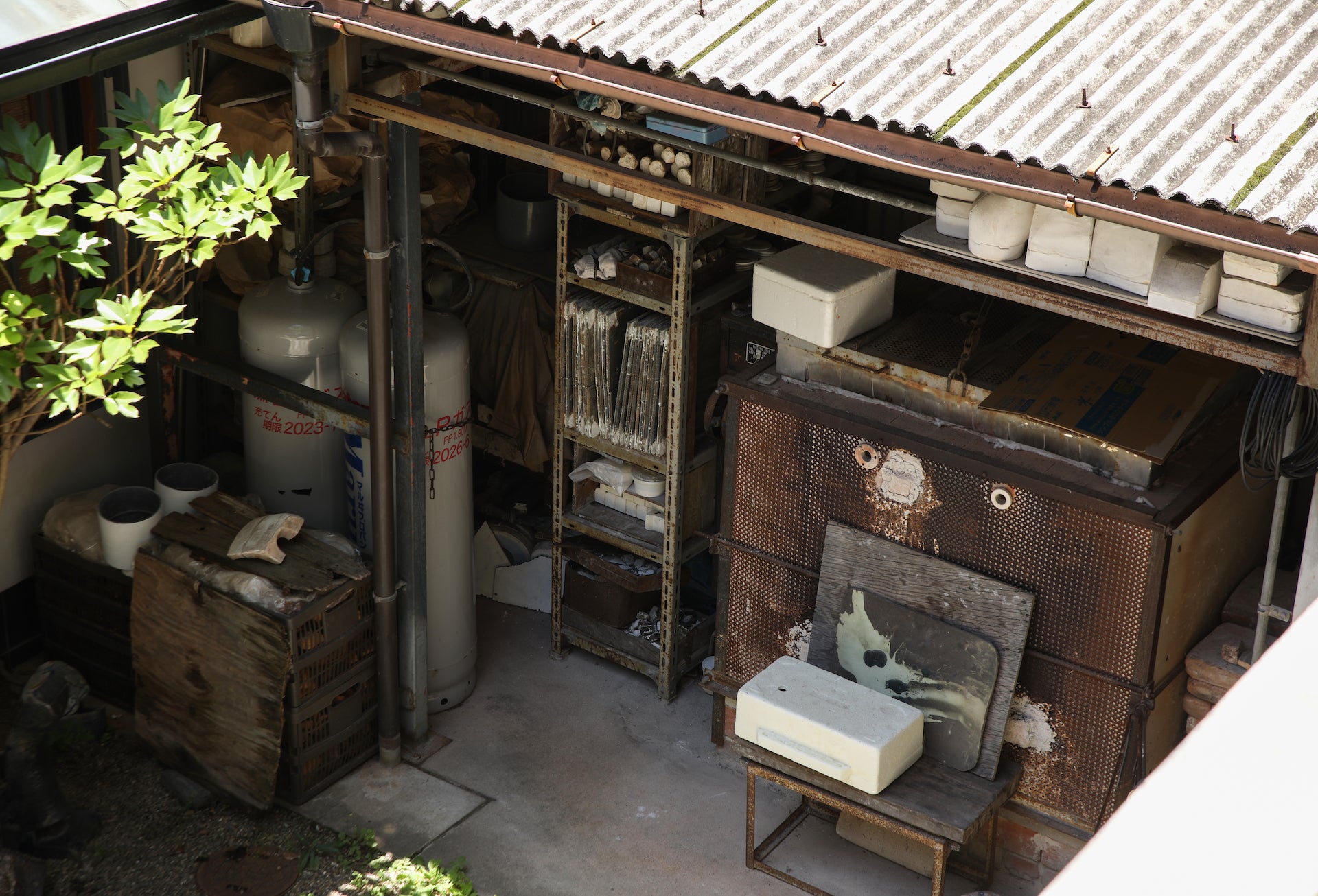 The home-studio of Hayashi Yasuo in Kyoto. Photo © Mika Sasaki