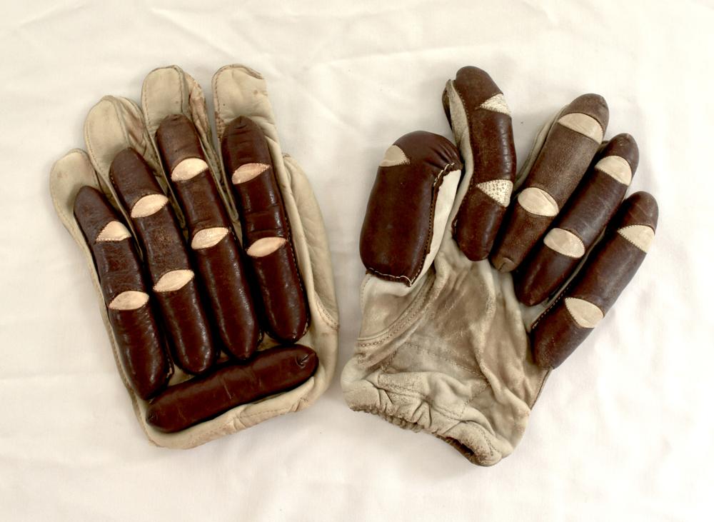 Don Bradman batting gloves up for sale at Knight's Sporting Auctions ...