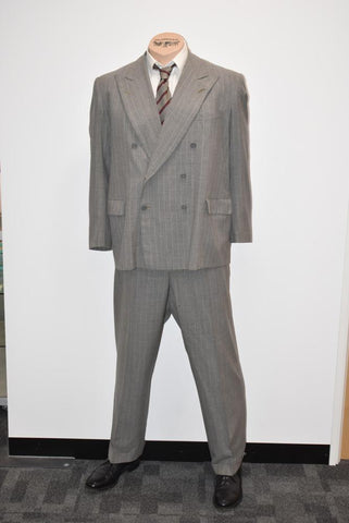 Winston Churchill suit sells for £7,440