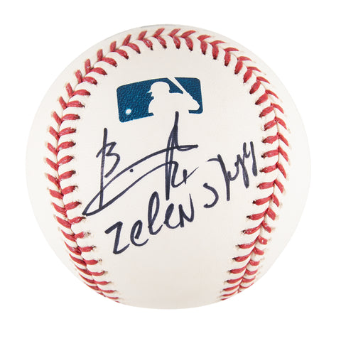 Zelenskyy 签名的棒球在 RRAuction 上出售
