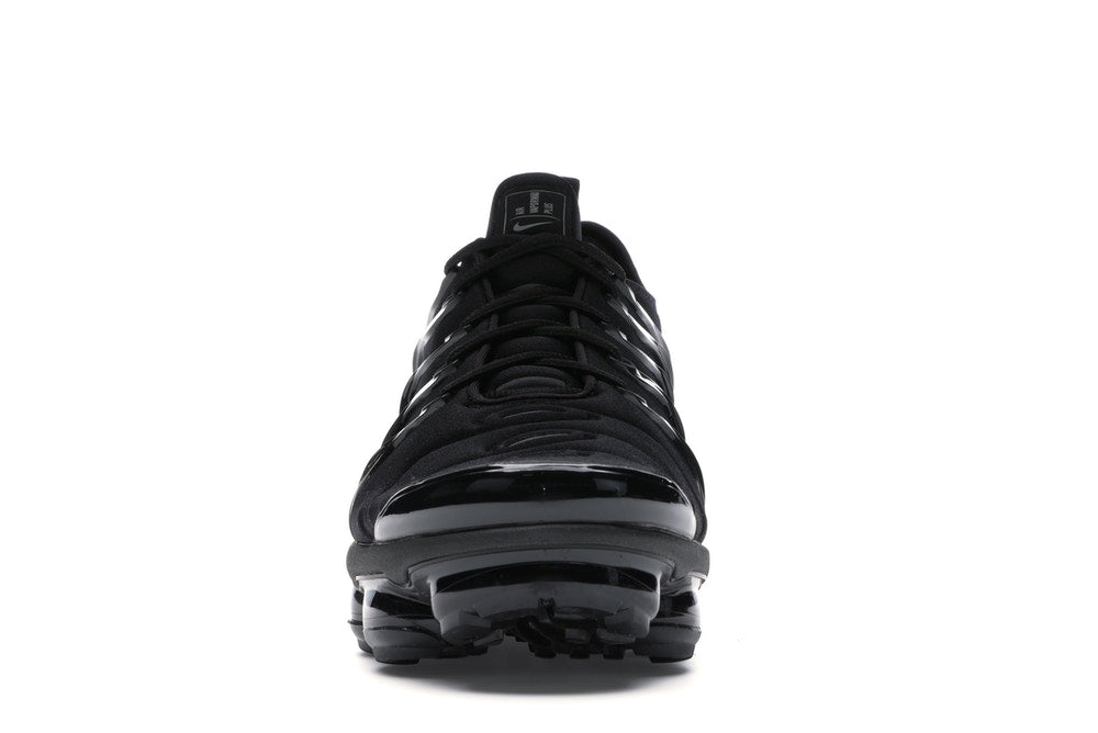 nike air vapormax plus triple black