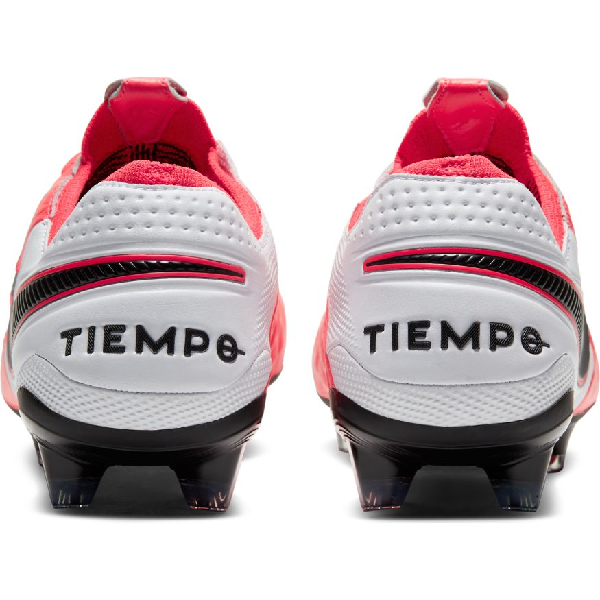 Nike Tiempo Legend 8 Club TF Boys 'Grade School Soccer.