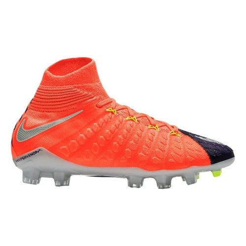 kids nike hypervenom