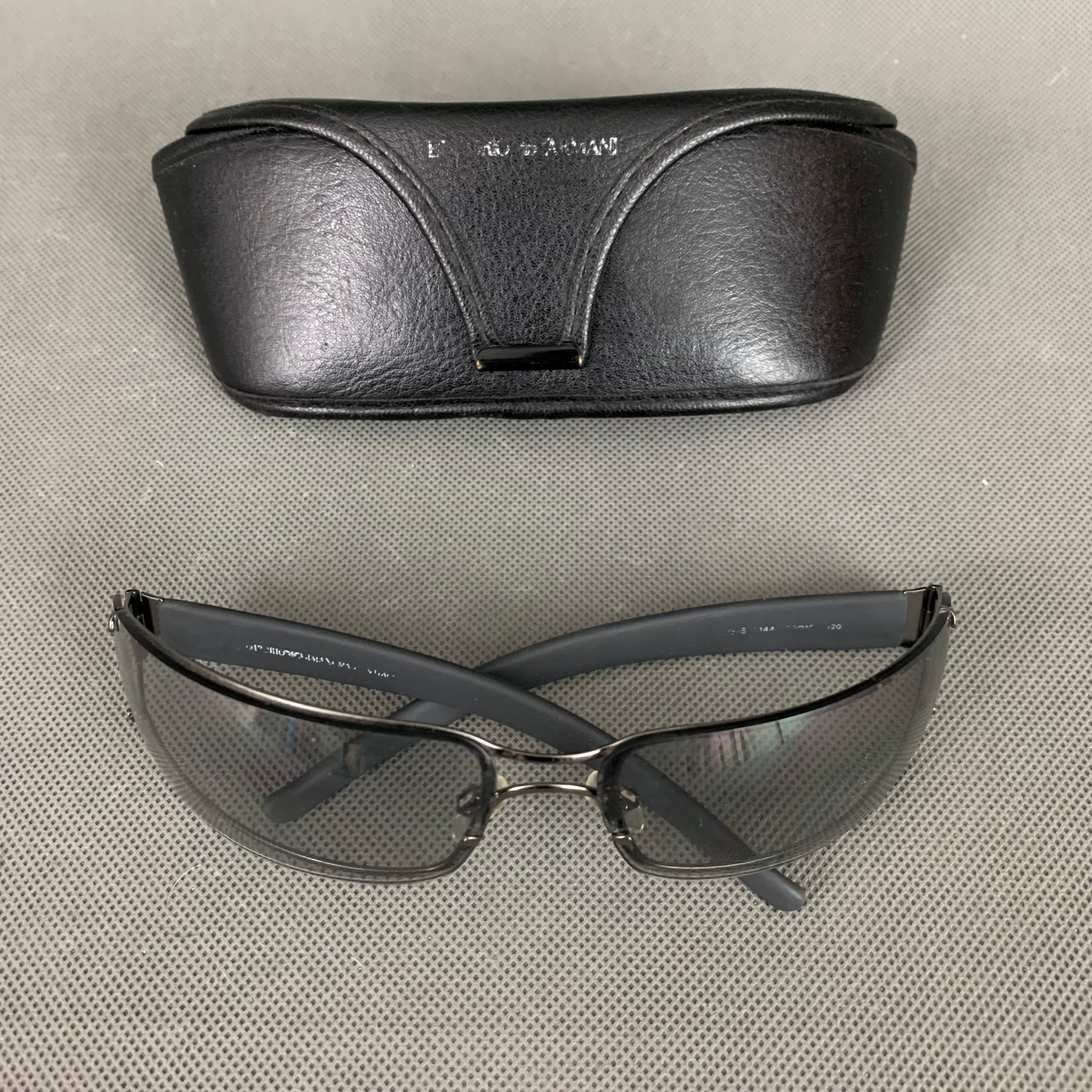 EMPORIO ARMANI SUNGLASSES & Case - Made in Italy – 