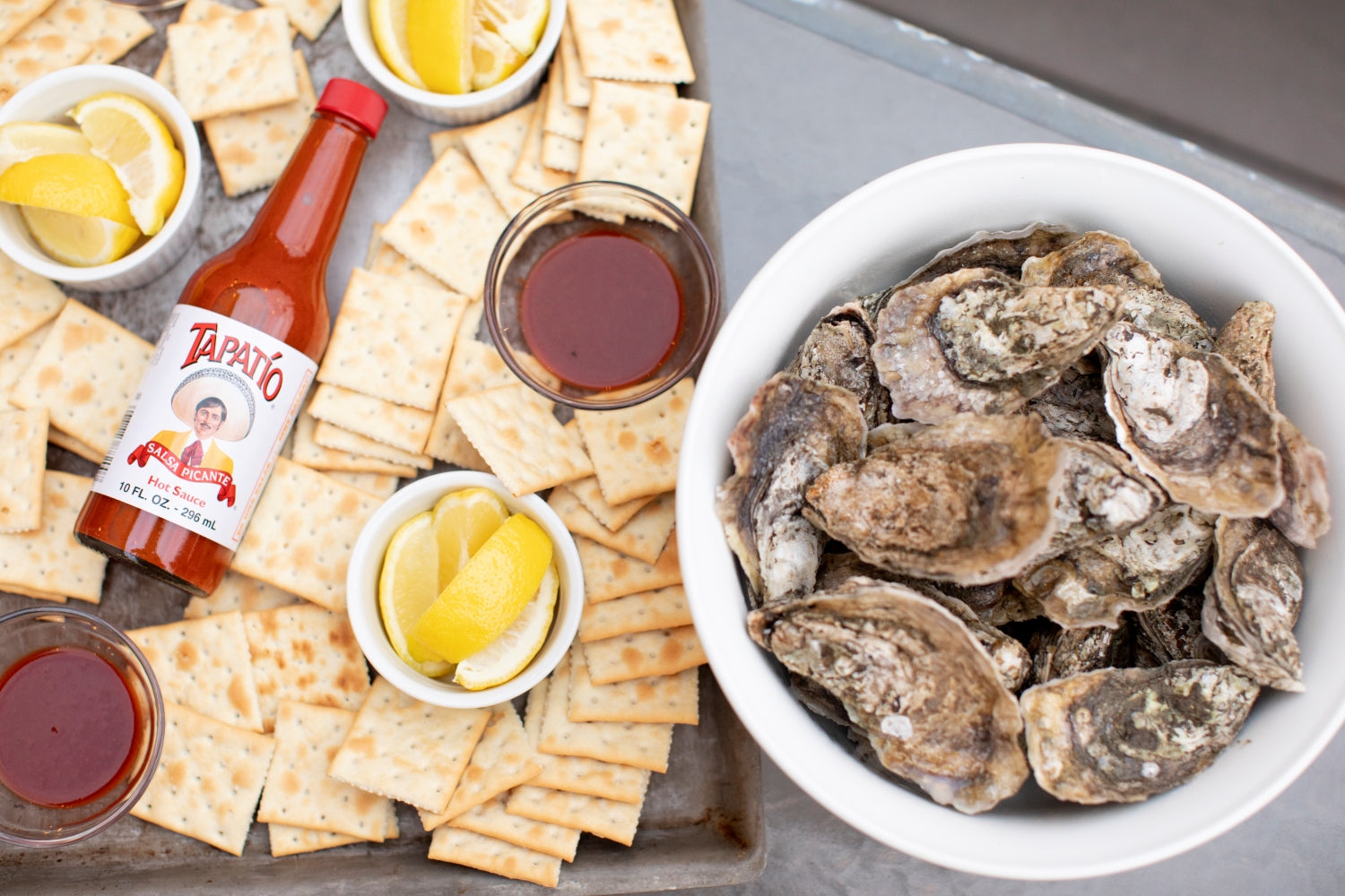 https://cdn.shopify.com/s/files/1/0367/9210/7053/files/resizedCherrystone.Aqua.Farms06022020Roasted.Steamed_OYSTERS054.jpg?v=1630571952