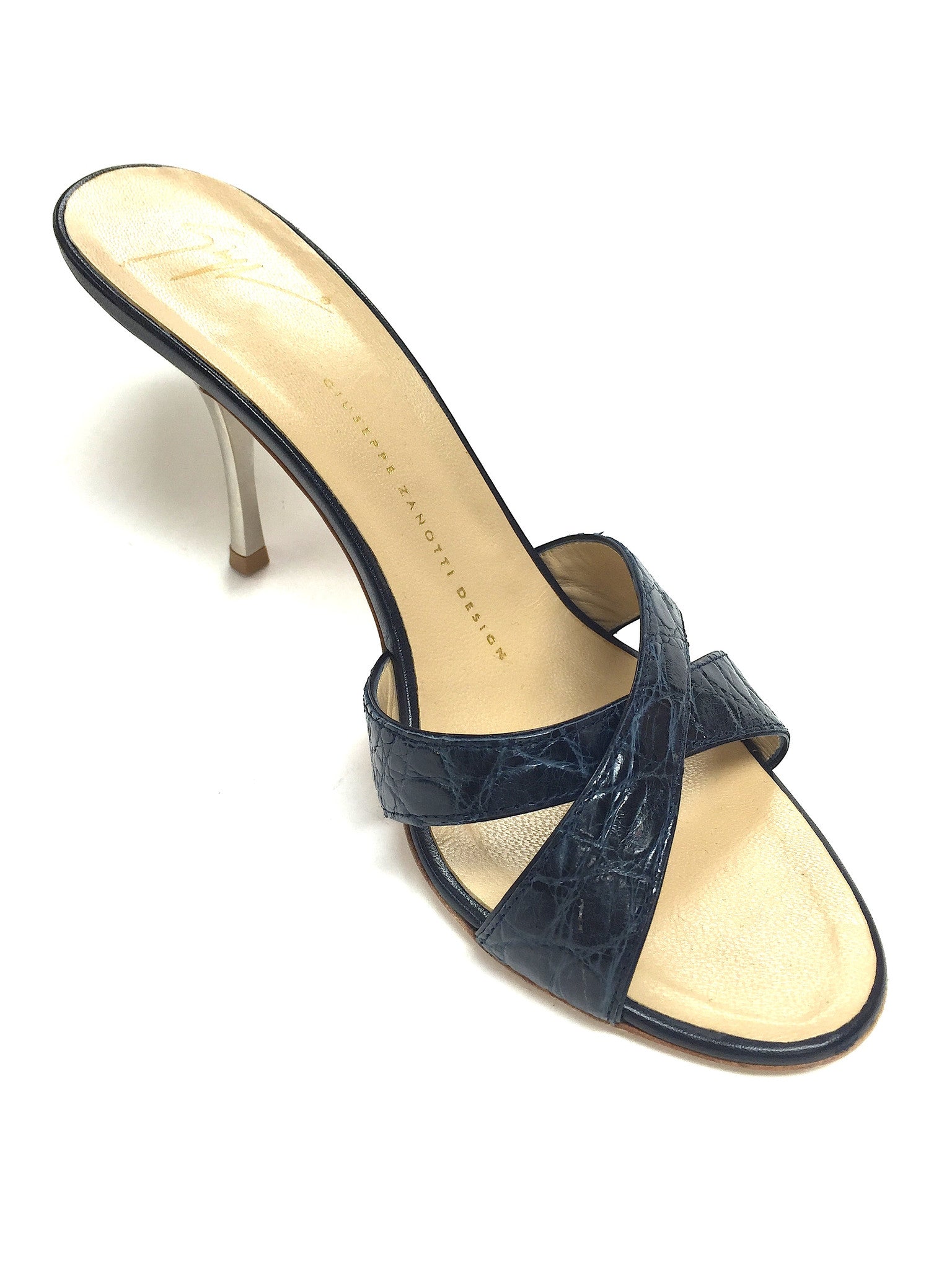 navy mules heels