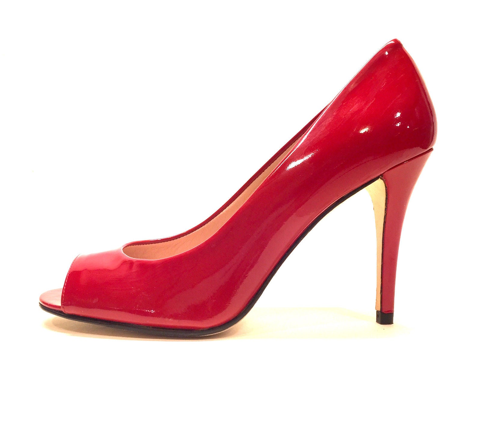 red heels open toe