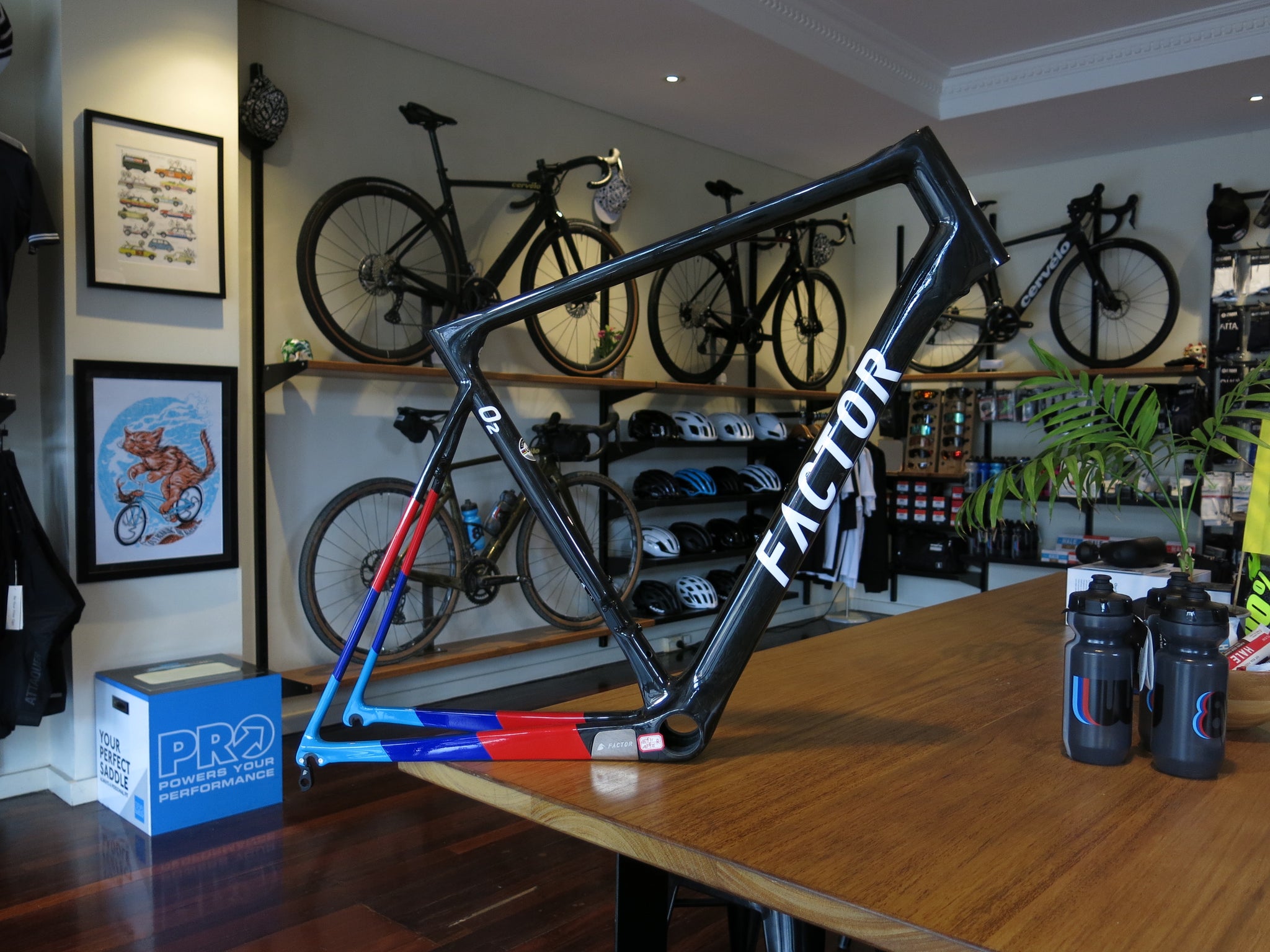 factor o2 rim frameset