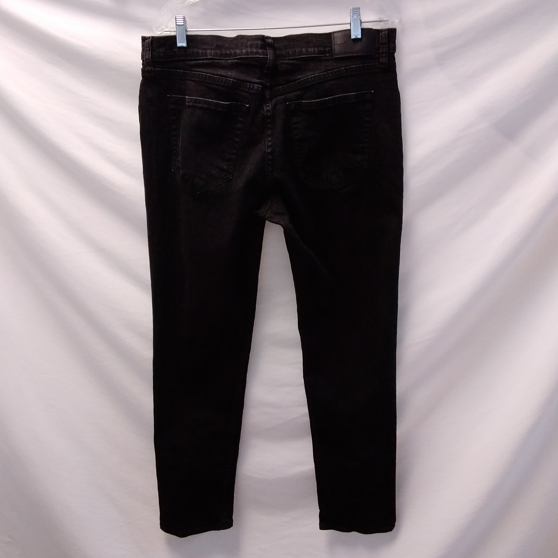 Michael Kors Men's Black Grant Classic Fit Jeans - Size: 36/32 –  CommunityWorx