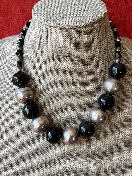Vintage Alicia Mexico Sterling and Black Onyx Bead Necklace