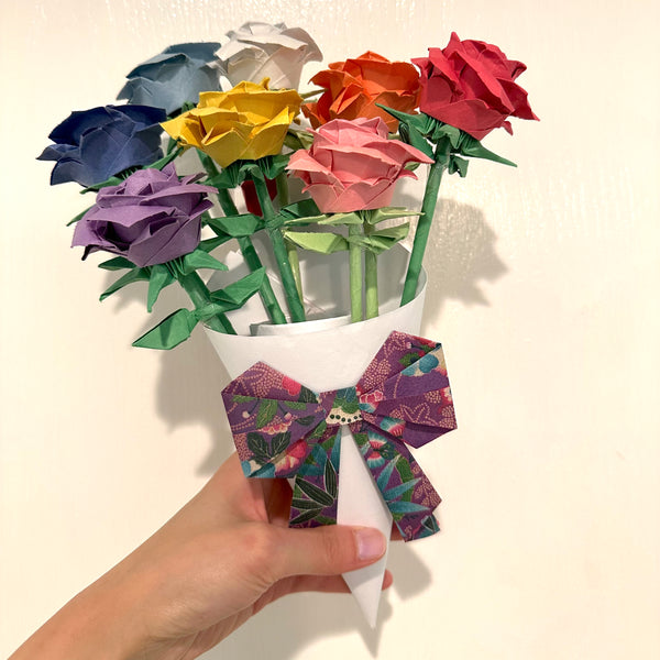 Pentagon rose origami bouquet made by Richard Hong