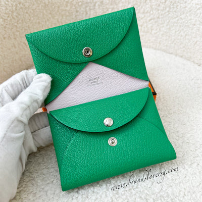 Pre-Owned Hermes Calvi Duo Card Holder Wallet Green Tinged with