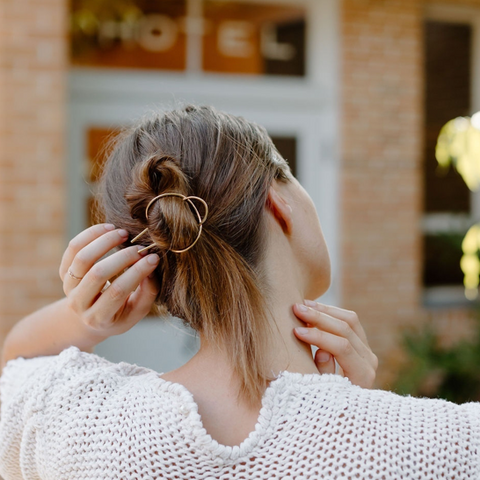 How to add hair slide