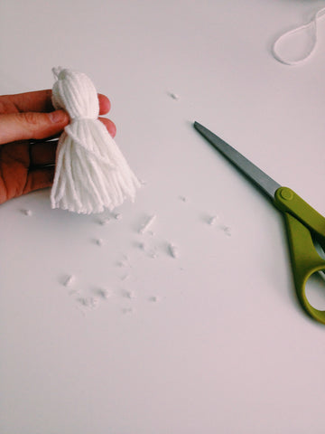 how to make Halloween tassel garland