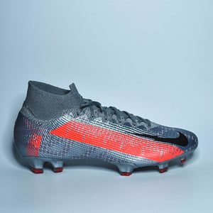 nike soccer cleats silver