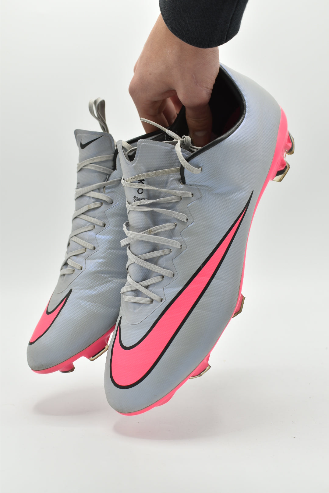 nike mercurial vapor grey and pink