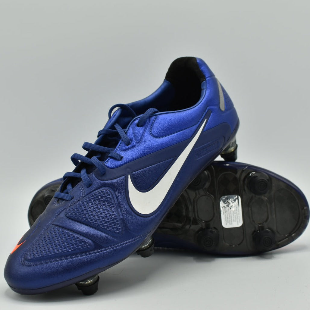 NIKE CTR360 MAESTRI II ELITE SG CARBON 433257-415 – Dutch Collector