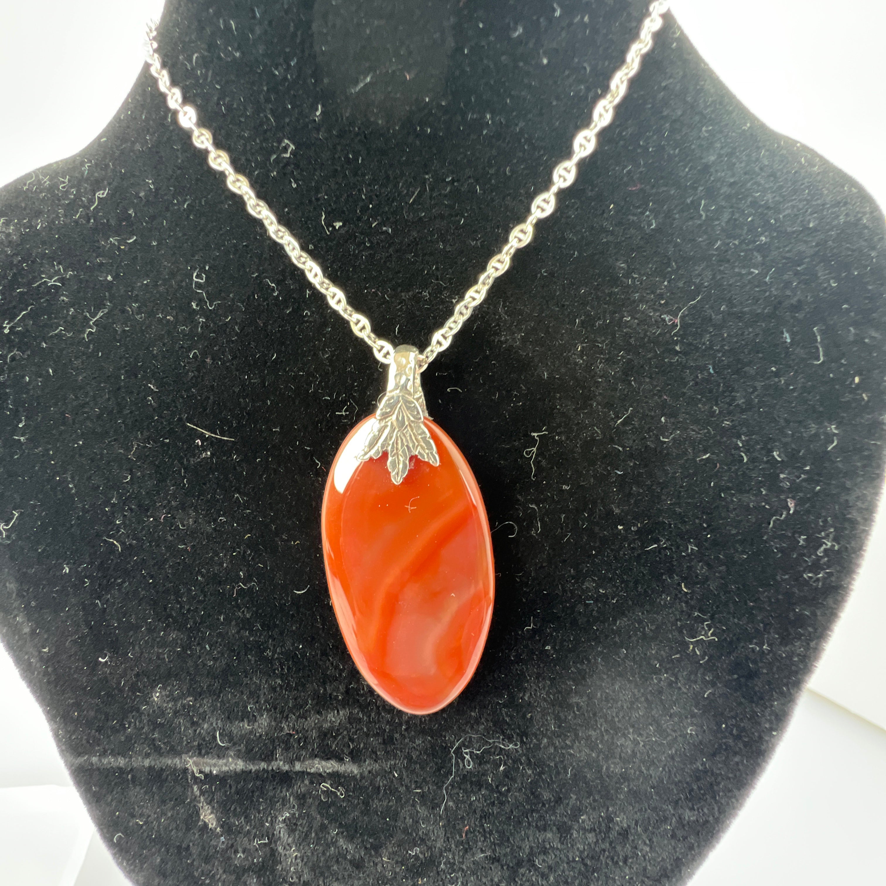  Carnelian oval pendant 