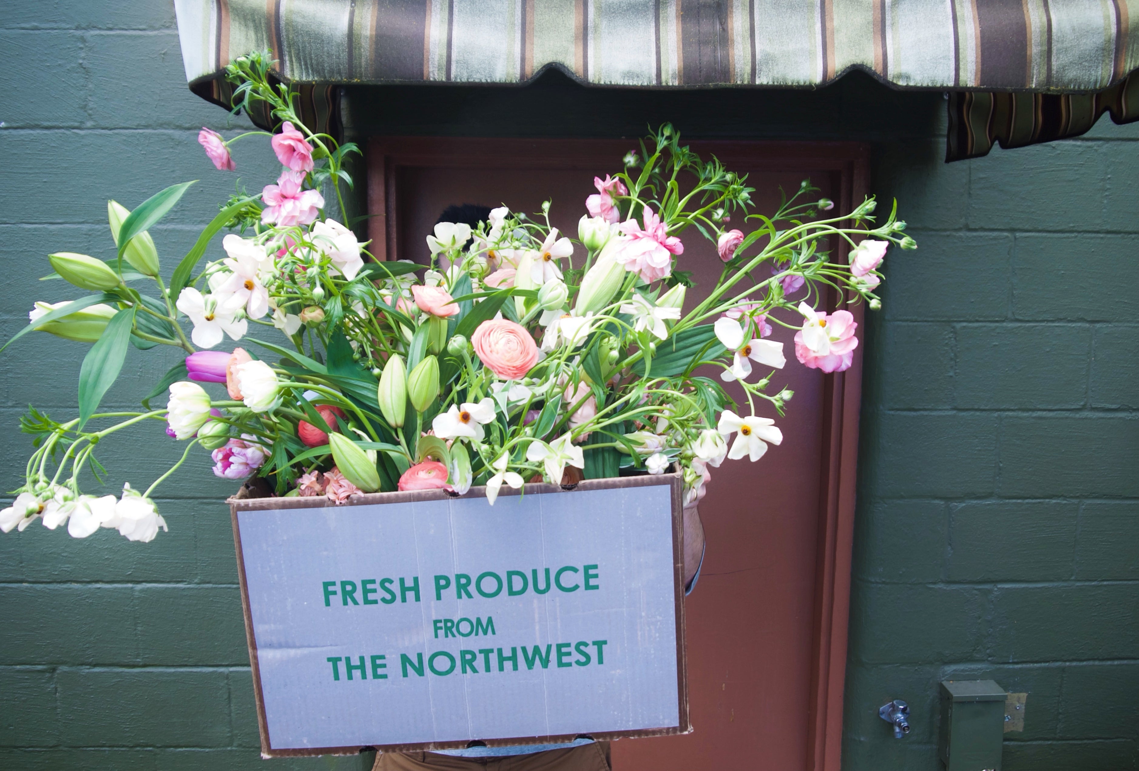 Portland flower delivery. Fieldwork flowers at Wellspent Market