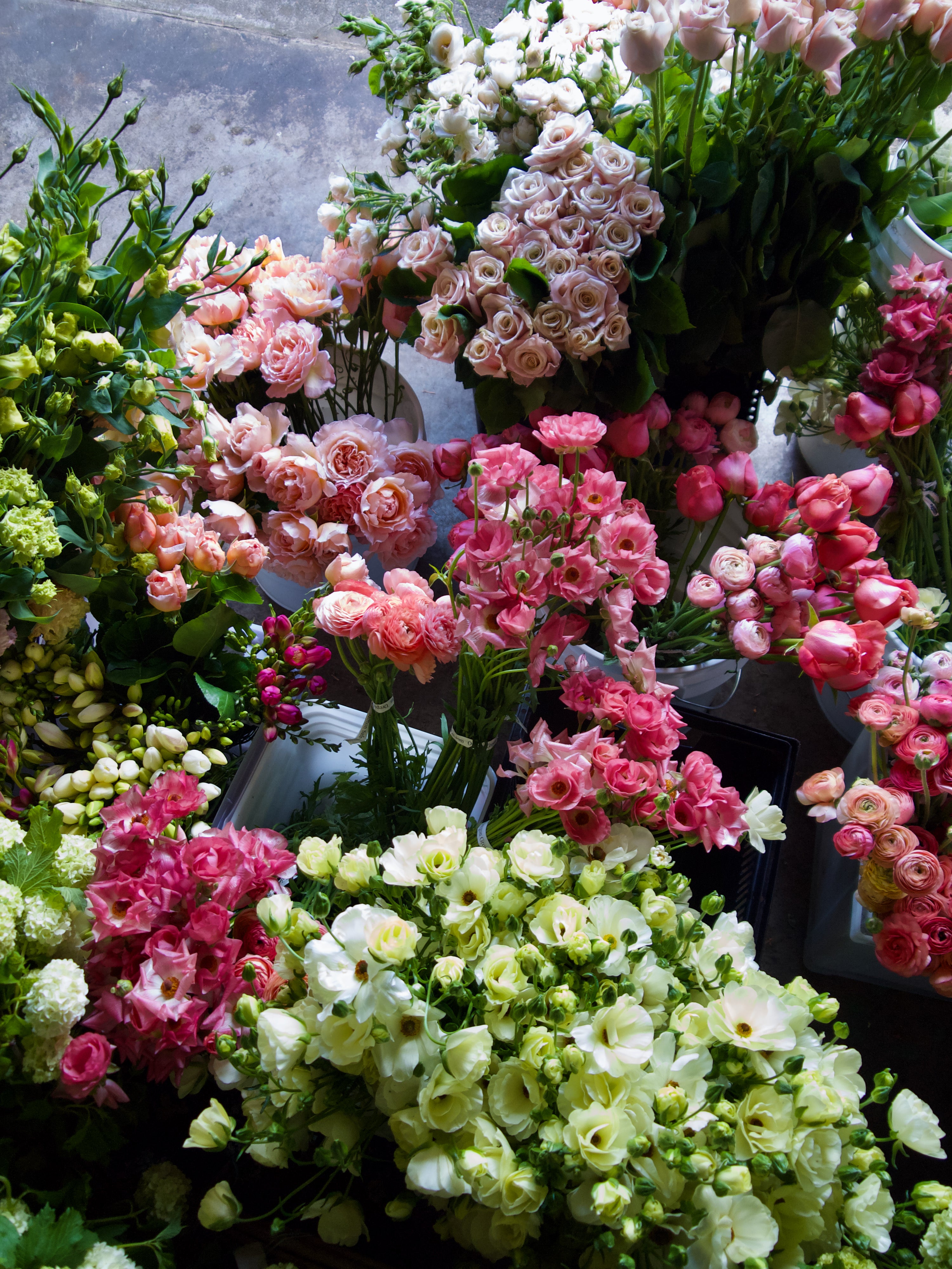 Portland florist Fieldwork Flowers. Wedding flowers. Flowers @ Wellspent Market.