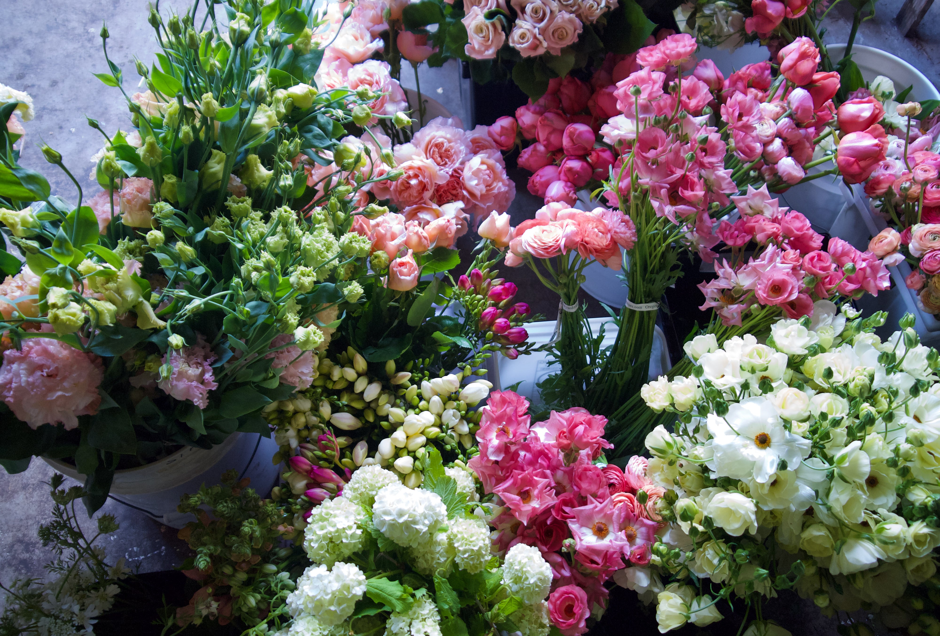 Portland florist Fieldwork Flowers. Wedding flowers. Flowers @ Wellspent Market.