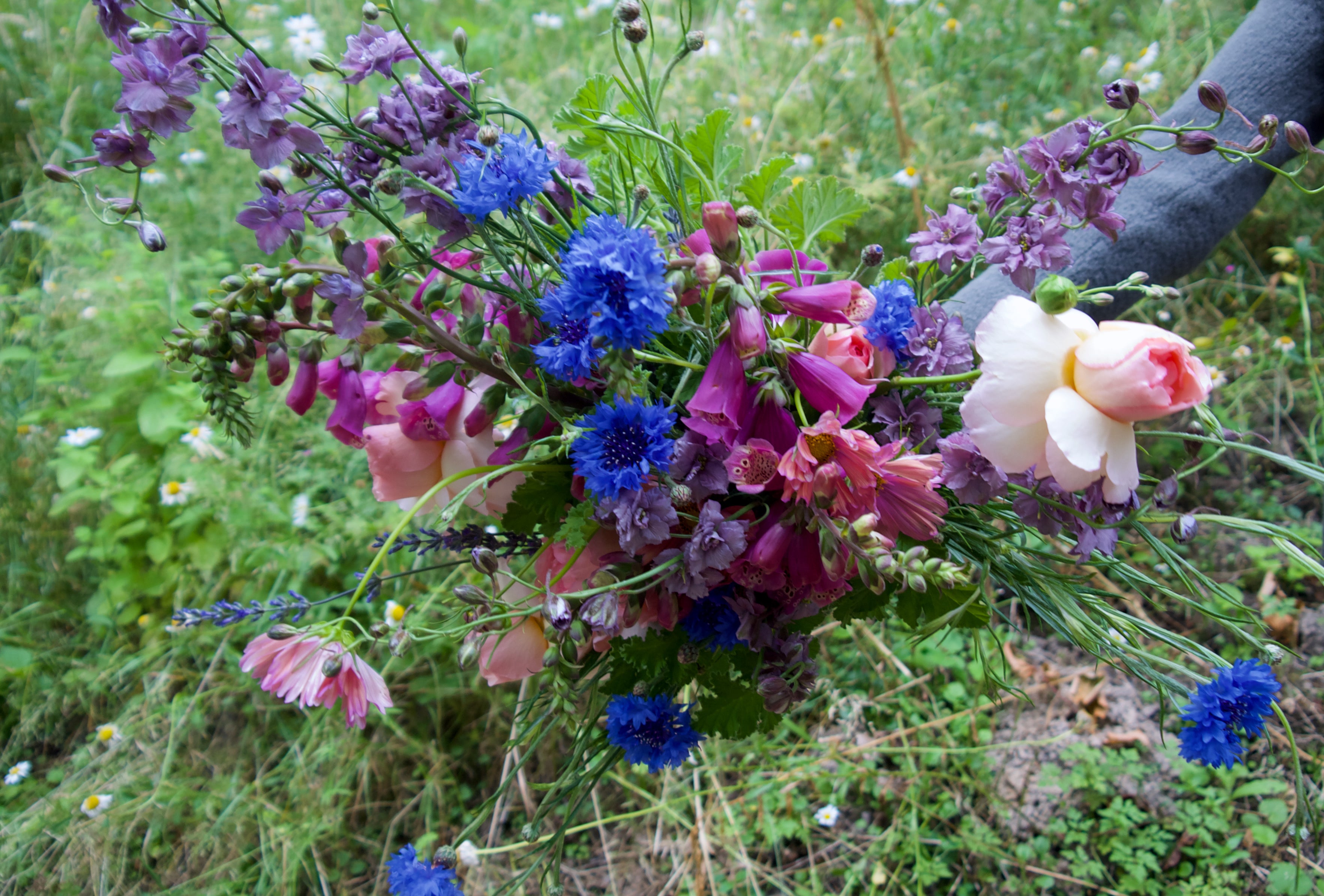 Easy wedding Package One. Portland Wedding Florist. Fieldwork Flowers.