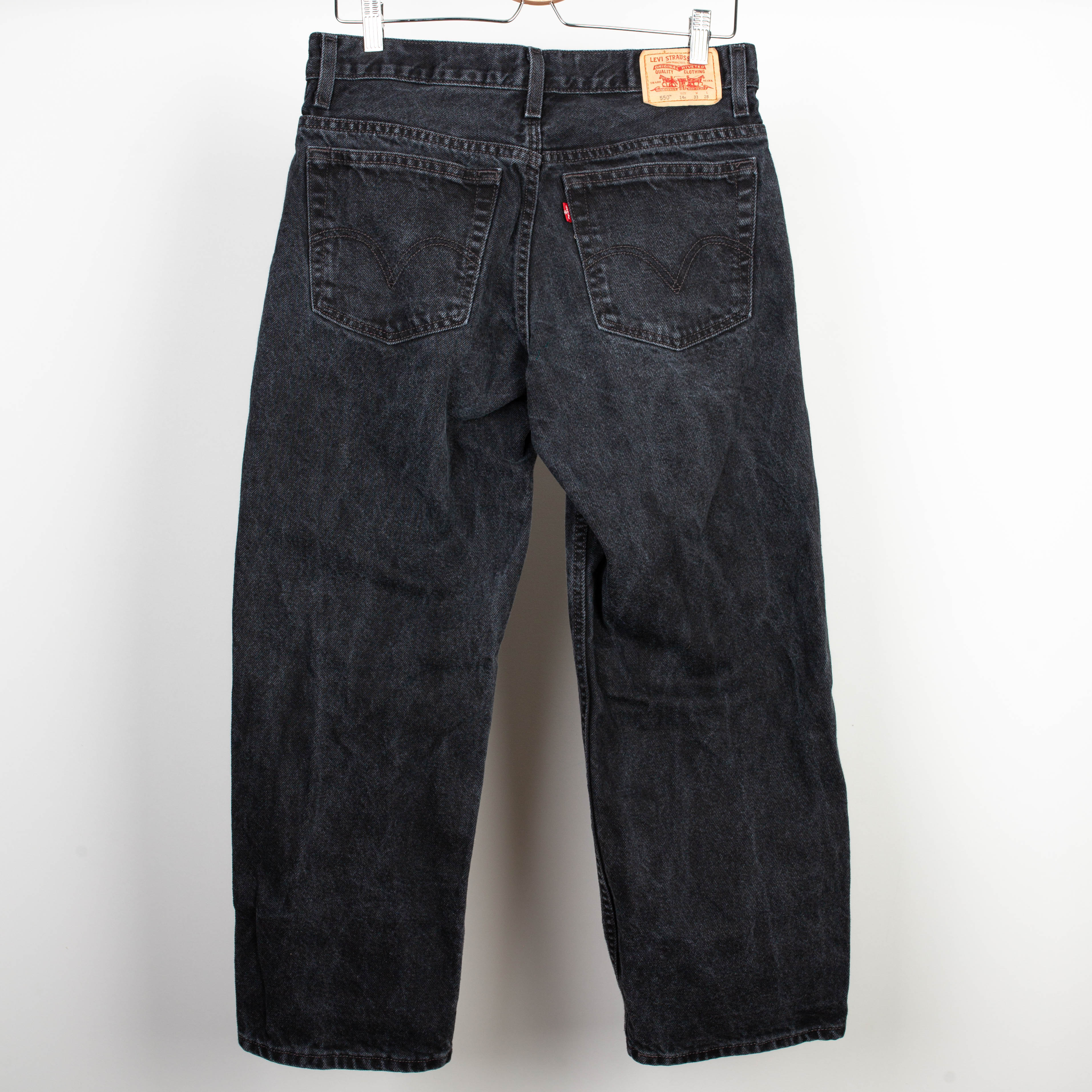 Levis 550 Denim Jeans Size 33 – Threaded Grails
