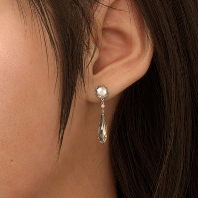 Upclose of FFVIIR Tifa's earring 