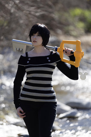 KH3 Xion Cosplay Sweater holding Keyblade