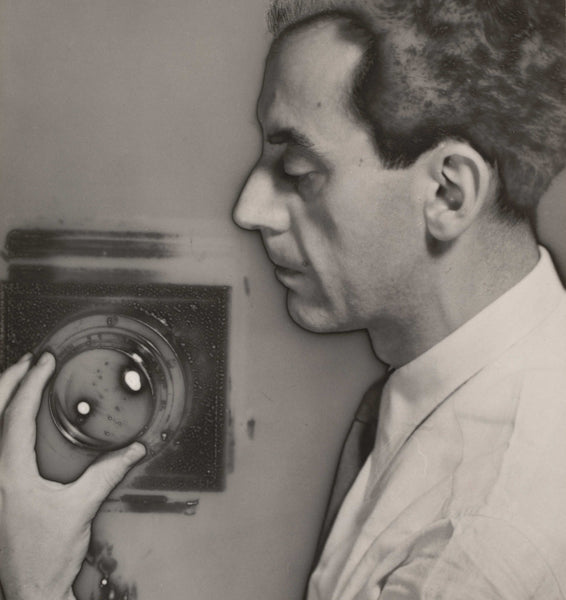 曼·雷 Man Ray 的超現實黑白攝影 - dans le gris