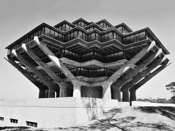 粗獷主義建築：實用性超越美學的戰後設計 - dans le gris
