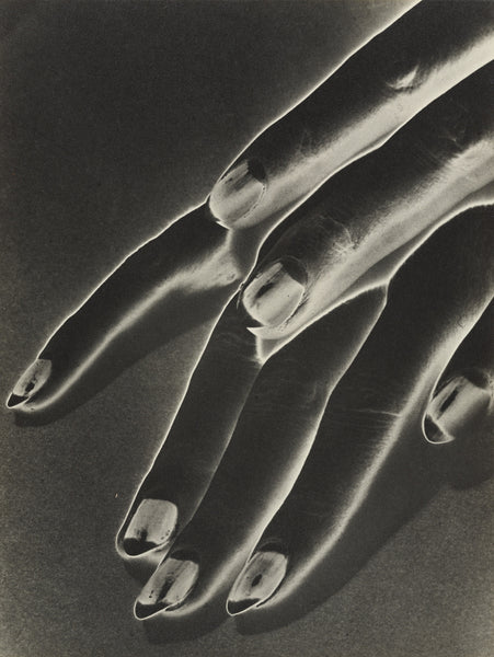 曼·雷 Man Ray 的超現實黑白攝影 - dans le gris