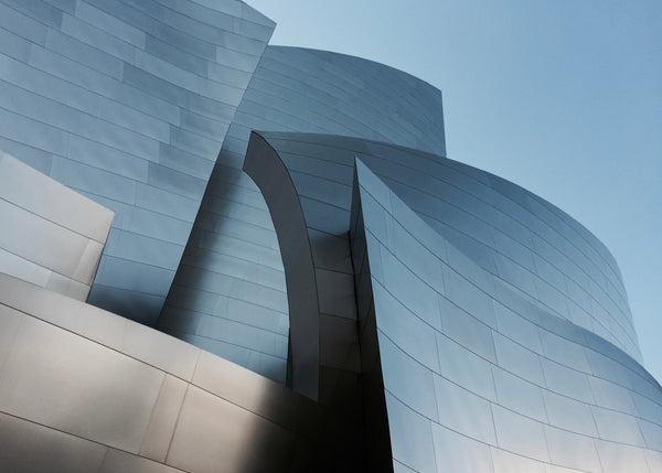 Deconstructivism: From Philosophy to Contemporary Architecture - dans le gris