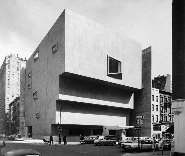 Brutalist Architecture: Origins, Characteristics, and Examples - dans le gris