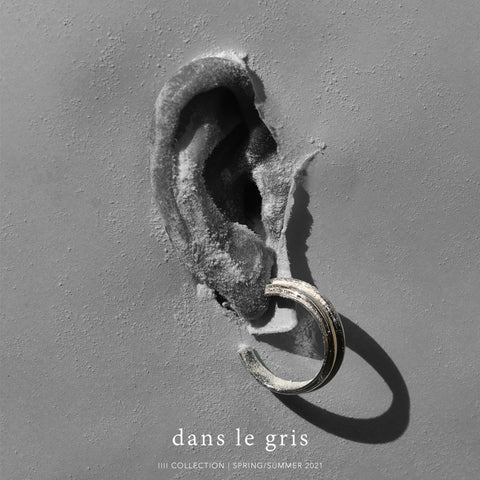 Inspired by Ancient Rome: The IIII Collection of Architectural Jewelry - dans le gris