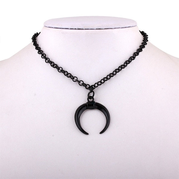 chain and pendant necklaces