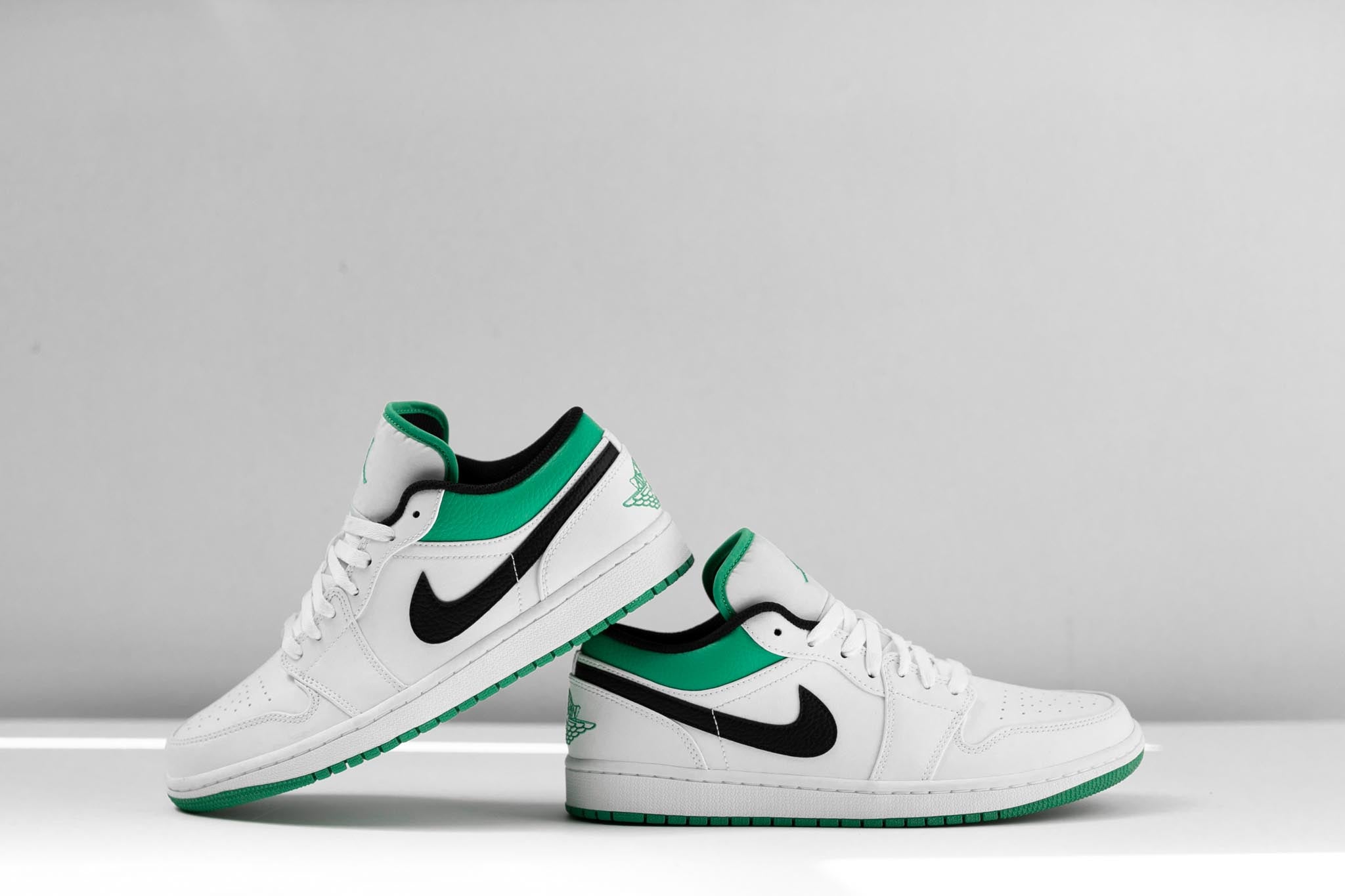 Air Jordan 1 Low 'Lucky Green' - 1