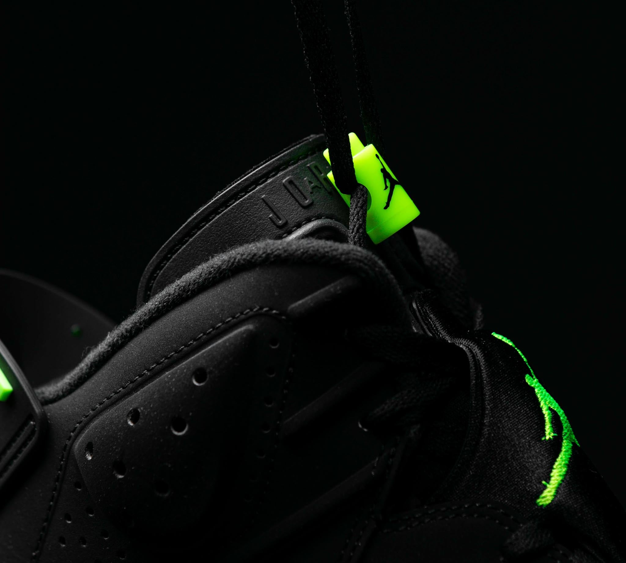 Air Jordan 6 Retro 'Electric Green' - 2