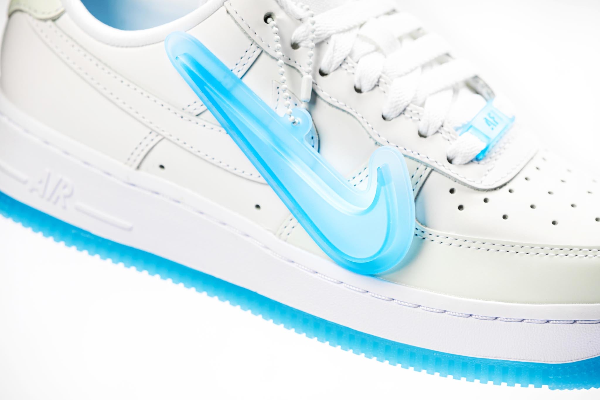 Nike Air Force 1 07 Low LX 'UV Reactive' White - 2